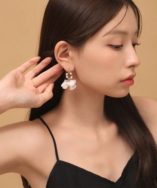 CEMONEMO（セモネモ）の「マルチ デザイン シェルフラワー スウィング ピアス（ピアス（両耳用）・レディース・その他6/その他5/その他3/その他2/その他1/その他4・FREE）」の22枚目の写真