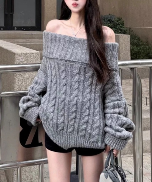 ampm（エーエムピーエム）の「オフショルダーケーブルニットプルオーバー（ニット/セーター・レディース・グレー・S/M/L）」の3枚目の写真