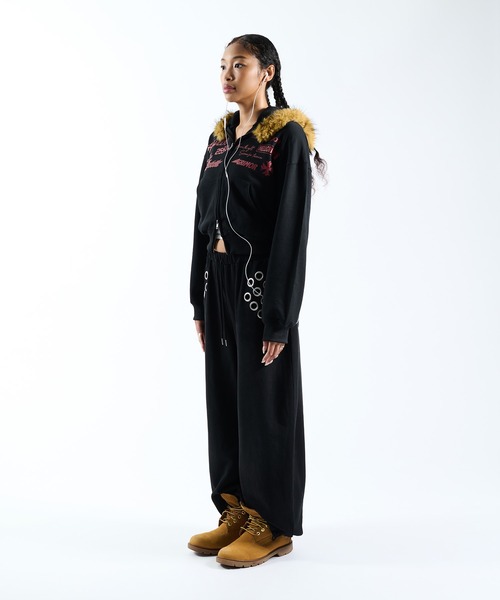 FTW(エフティダブリュー)の「FRONT LOGO ZIP UP FUR HOODIE(パーカー・レディース・グレー/ブラック/レッド・MEDIUM/LARGE/SMALL)」の10枚目の写真