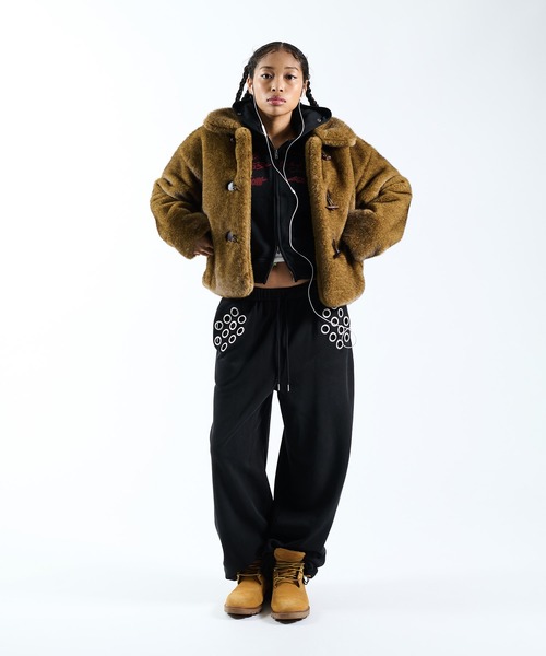 FTW(エフティダブリュー)の「FRONT LOGO ZIP UP FUR HOODIE(パーカー・レディース・グレー/ブラック/レッド・MEDIUM/LARGE/SMALL)」の9枚目の写真
