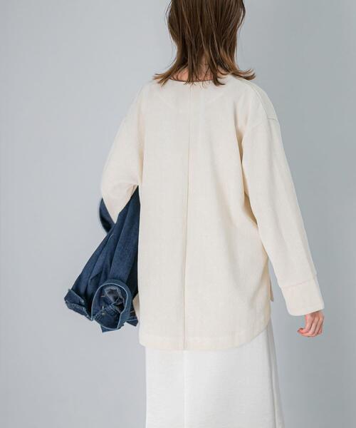 URBAN RESEARCH ROSSO WOMEN（アーバンリサーチ　ロッソ）の「Vネックモールラメプルオーバー（Tシャツ/カットソー・レディース・アイボリー/ネイビー・FREE）」の18枚目の写真