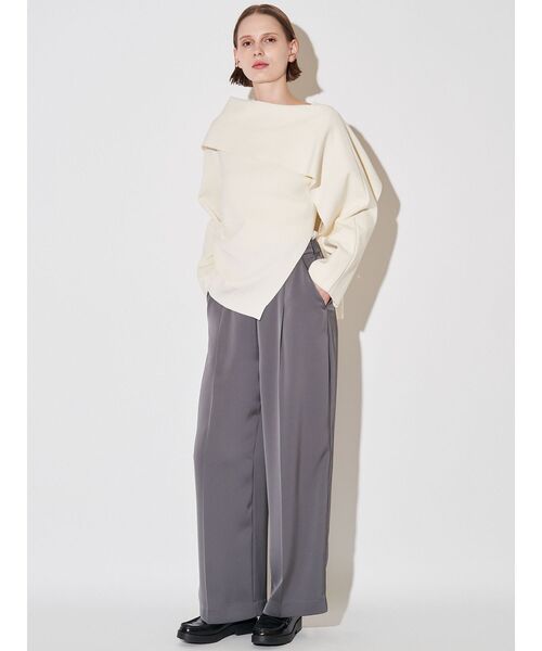 ELENDEEK（エレンディーク）の「アシンメトリーラッフルニット（ニット/セーター・レディース・ブラック/ブラウン/オフホワイト・FREE）」の12枚目の写真