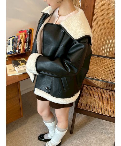 ビックカラーボアジャケット（ブルゾン）｜LILY BROWN（リリーブラウン