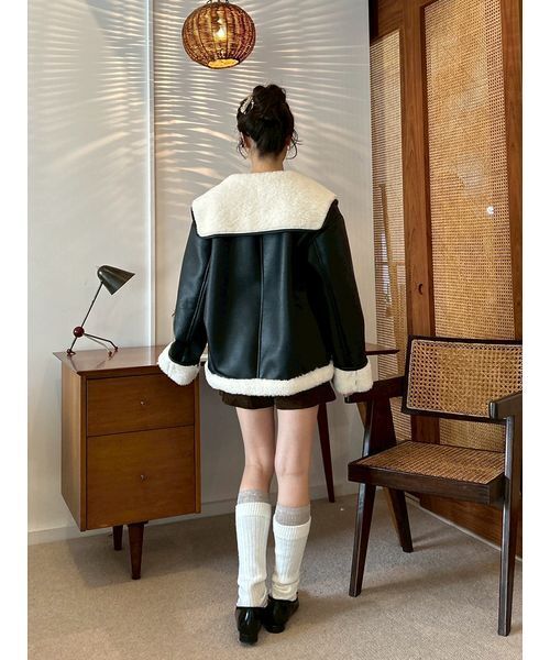 LILY BROWN(リリーブラウン)の「ビックカラーボアジャケット(ブルゾン・レディース・ホワイト/ブラウン/ブラック・F)」の22枚目の写真