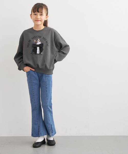 coca（coca）（コカ）の「キッズ　デニム刺繍フレアパンツ（デニムパンツ・キッズ・ブラック/ブルー・150/130/120/140）」の3枚目の写真