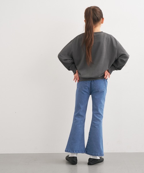 coca（coca）（コカ）の「キッズ　デニム刺繍フレアパンツ（デニムパンツ・キッズ・ブラック/ブルー・150/130/120/140）」の6枚目の写真