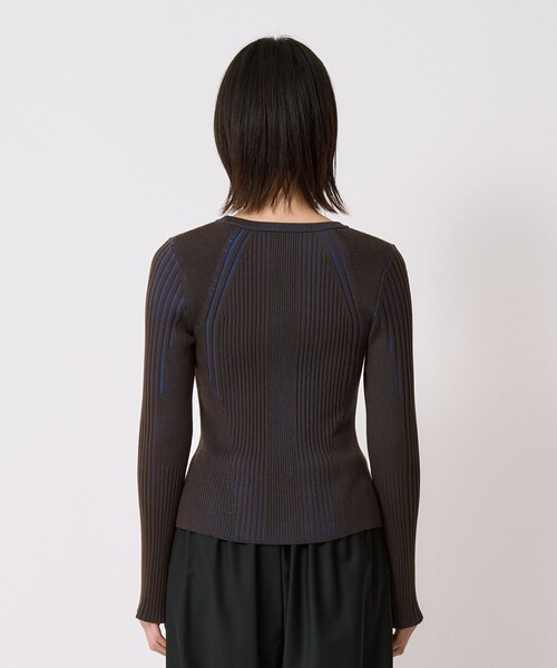 UNITED TOKYO(ユナイテッドトウキョウ)の「【残りわずか!】スリムリブラインニット|ウォッシャブル/オフィスカジュアル/ニット/細見え/春服(ニット/セーター・レディース・ベージュ/ブラック/ブルー・FREE)」の7枚目の写真