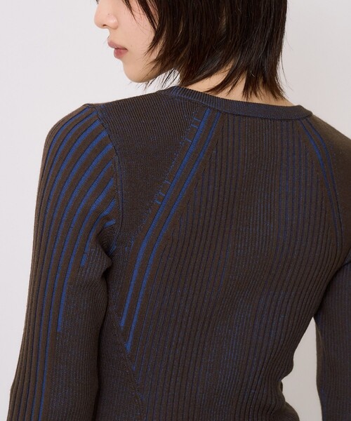 UNITED TOKYO(ユナイテッドトウキョウ)の「【残りわずか!】スリムリブラインニット|ウォッシャブル/オフィスカジュアル/ニット/細見え/春服(ニット/セーター・レディース・ベージュ/ブラック/ブルー・FREE)」の9枚目の写真