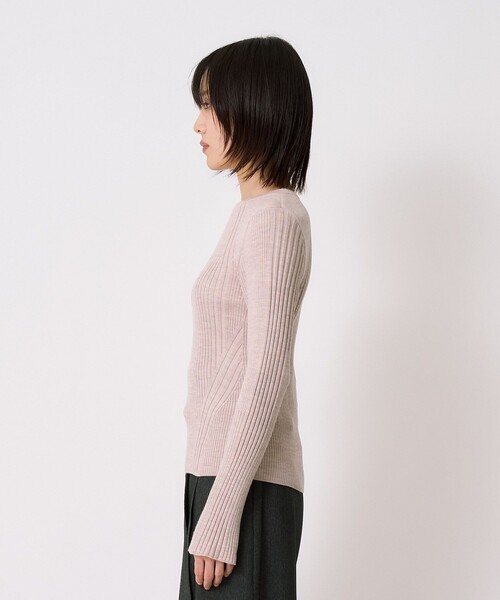 UNITED TOKYO(ユナイテッドトウキョウ)の「【残りわずか!】スリムリブラインニット|ウォッシャブル/オフィスカジュアル/ニット/細見え/春服(ニット/セーター・レディース・ベージュ/ブラック/ブルー・FREE)」の12枚目の写真