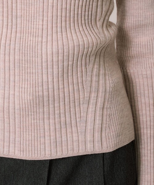 UNITED TOKYO(ユナイテッドトウキョウ)の「【残りわずか!】スリムリブラインニット|ウォッシャブル/オフィスカジュアル/ニット/細見え/春服(ニット/セーター・レディース・ベージュ/ブラック/ブルー・FREE)」の16枚目の写真