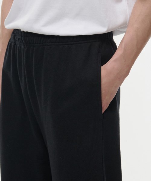 MUSINSA STANDARD（ムシンサスタンダード）の「スウェットパンツ[黒]（スウェットパンツ・メンズ・その他・SMALL/MEDIUM/LARGE/XX-LARGE）」の5枚目の写真