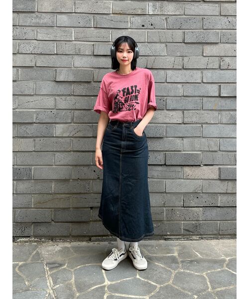 MUSINSA STANDARD WOMAN（ムシンサスタンダードウーマン）の「ウィメンズデニムマキシスカート[ウォッシュドブラック]（スカート・レディース・その他・X-SMALL/SMALL/MEDIUM/LARGE）」の16枚目の写真