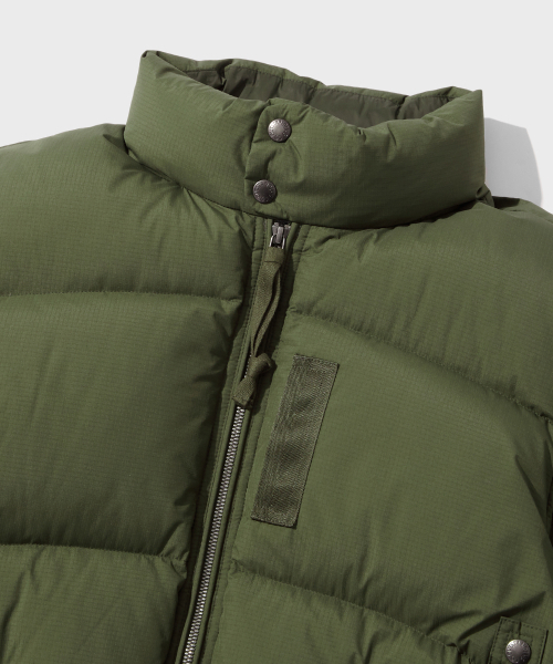 OUTSTANDING(アウトスタンディング)の「MA-1 FLIGHT DOWN PARKA_OLIVE(ダウンジャケット/コート・メンズ・その他・SMALL/MEDIUM/LARGE)」の4枚目の写真