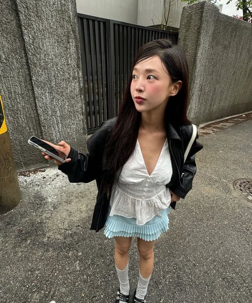 SINOON(シヌーン)の「Rose Sleeveless (Cream)(シャツ/ブラウス・レディース・アイボリー・FREE)」の2枚目の写真