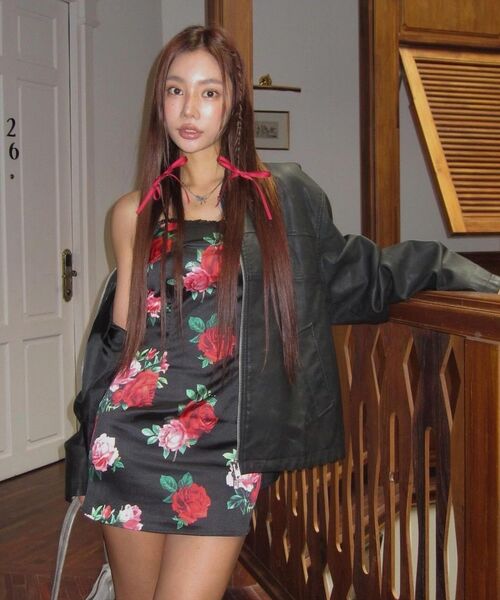 YOUHEE(ユヒ)の「SATIN FLOWER PATTERN DRESS BLACK(ワンピース・レディース・その他・MEDIUM/SMALL)」の9枚目の写真