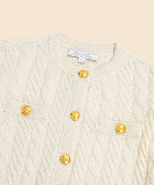 BROOKS BROTHERS(ブルックスブラザーズ)の「メリノウール/カシミヤ ケーブル ゴールドボタン クルーネックカーディガン(カーディガン/ボレロ・レディース・ホワイト・LARGE/MEDIUM/SMALL/X-SMALL)」の2枚目の写真