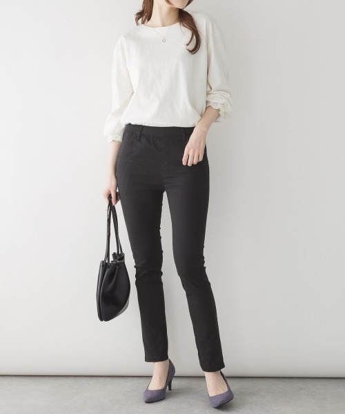 aity(アイティ)の「紐付きウエストゴムツイルパンツ スキニー 美シルエット ストレッチ(チノパンツ・レディース・ブラック/カーキ/ベージュ・M/L/LL/3L/4L)」の2枚目の写真