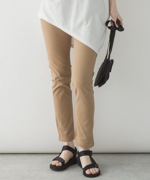 aity(アイティ)の「紐付きウエストゴムツイルパンツ スキニー 美シルエット ストレッチ(チノパンツ・レディース・ブラック/カーキ/ベージュ・M/L/LL/3L/4L)」の7枚目の写真