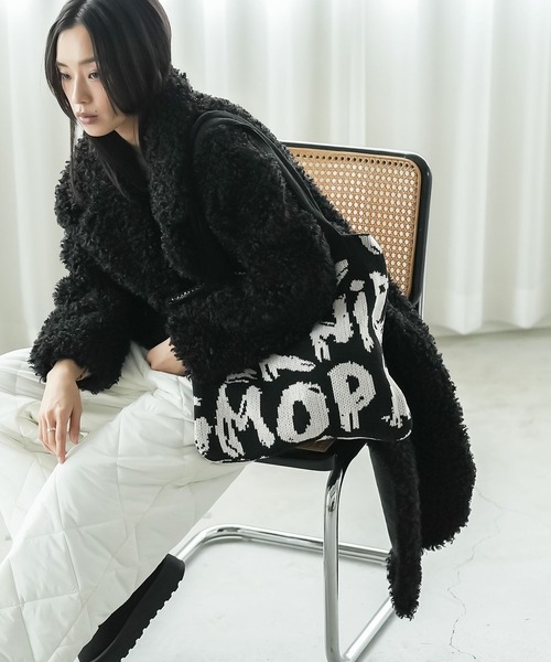 mili an deni(ミリアンデニ)の「ジャガードニットトートバッグ(ハンドバッグ・レディース・ブラック×ホワイト/ホワイト×ブラック・F)」の14枚目の写真