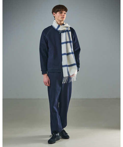 ABAHOUSE(アバハウス)の「ウール×カシミヤ チェック マフラー / ON・OFF兼用(マフラー・メンズ・アイボリー/ホワイト/ネイビー・フリー)」の4枚目の写真