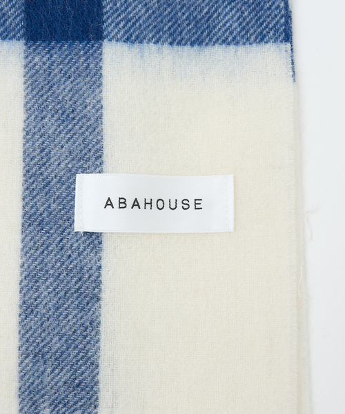 ABAHOUSE(アバハウス)の「ウール×カシミヤ チェック マフラー / ON・OFF兼用(マフラー・メンズ・アイボリー/ホワイト/ネイビー・フリー)」の9枚目の写真