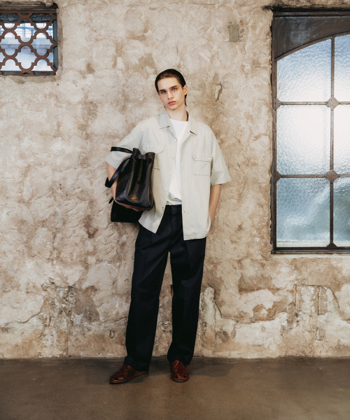 SHIRTER(シャーター)の「SHIRRING POCKET HALF SHIRT (LIGHT GREY)(シャツ/ブラウス・メンズ・その他・SMALL/MEDIUM/LARGE)」の4枚目の写真
