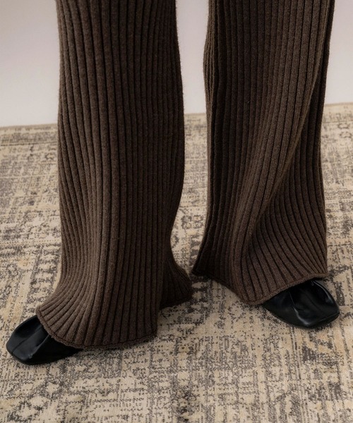 NOAHL(ノアル)の「【NOAHL】リブニットワイドパンツ(その他パンツ・レディース・ベージュ系/ブラウン・L/M)」の2枚目の写真
