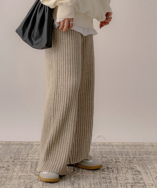 NOAHL(ノアル)の「【NOAHL】リブニットワイドパンツ(その他パンツ・レディース・ベージュ系/ブラウン・L/M)」の3枚目の写真