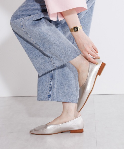 HIMIKO（ヒミコ）の「【HIMIKO】ウェーブカットフラットパンプス/661111（パンプス・レディース・プラチナム/ブラック/グレー系その他・22.0cm/22.5cm/23.0cm/23.5cm/24.0cm/24.5cm/25.0cm/25.5cm/26.0cm）」の12枚目の写真