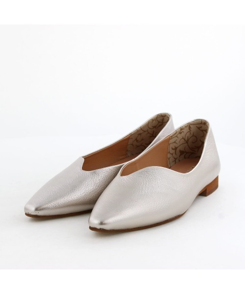 HIMIKO（ヒミコ）の「【HIMIKO】ウェーブカットフラットパンプス/661111（パンプス・レディース・プラチナム/ブラック/グレー系その他・22.0cm/22.5cm/23.0cm/23.5cm/24.0cm/24.5cm/25.0cm/25.5cm/26.0cm）」の18枚目の写真