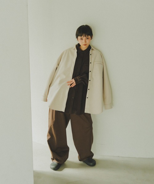 lit（リット）の「Brushed Over Shirt（シャツ/ブラウス・レディース・キナリ/ダークブラウン・FREE）」の14枚目の写真