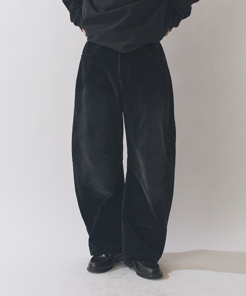 Lui's（ルイス）の「フロッキーカーブデニムパンツ（デニムパンツ・メンズ・ブラウン/ブラック・S/M）」の2枚目の写真