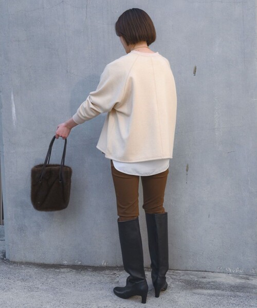 qualite（カリテ）の「【大人のスウェット】ラメスウェットプルオーバー/トレーナー/冬服/春服/きれいめスウェット（スウェット・レディース・モカ/クリーム/ブラック・フリー）」の16枚目の写真