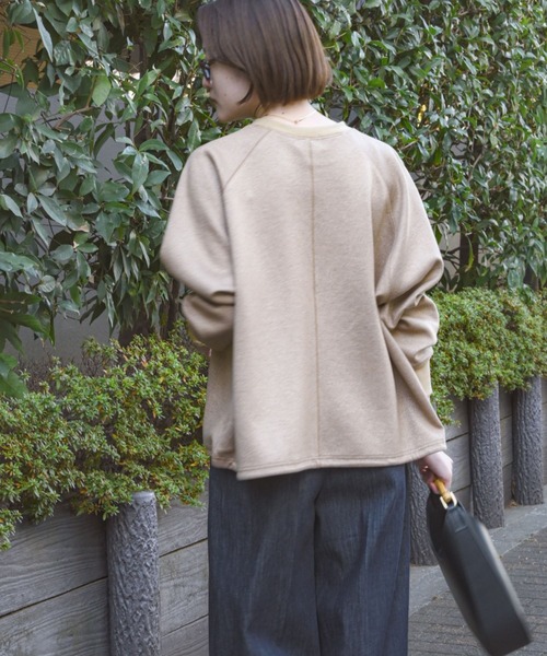 qualite（カリテ）の「【大人のスウェット】ラメスウェットプルオーバー/トレーナー/冬服/春服/きれいめスウェット（スウェット・レディース・モカ/クリーム/ブラック・フリー）」の12枚目の写真