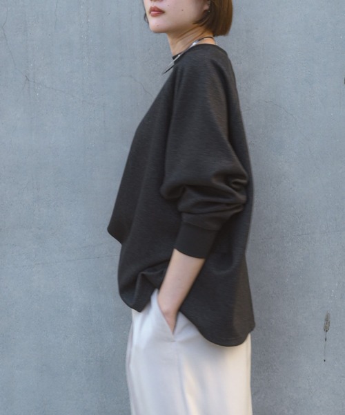 qualite（カリテ）の「【大人のスウェット】ラメスウェットプルオーバー/トレーナー/冬服/春服/きれいめスウェット（スウェット・レディース・モカ/クリーム/ブラック・フリー）」の8枚目の写真