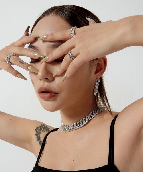 RAINDROP JEWELRY（レインドロップジュエリー）の「レインドロップエメラルドエタニティリング（リング・レディース・その他・11号/13号/17号）」の4枚目の写真