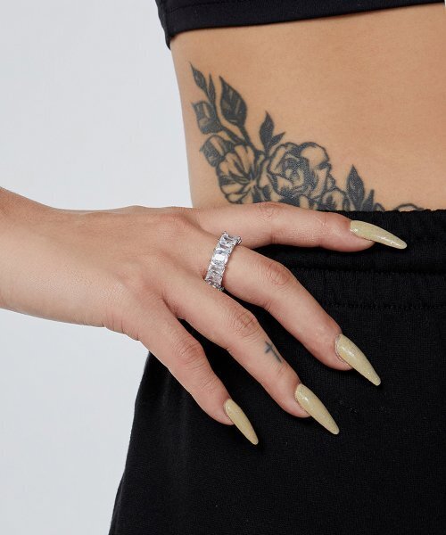 RAINDROP JEWELRY（レインドロップジュエリー）の「レインドロップエメラルドエタニティリング（リング・レディース・その他・11号/13号/17号）」の5枚目の写真