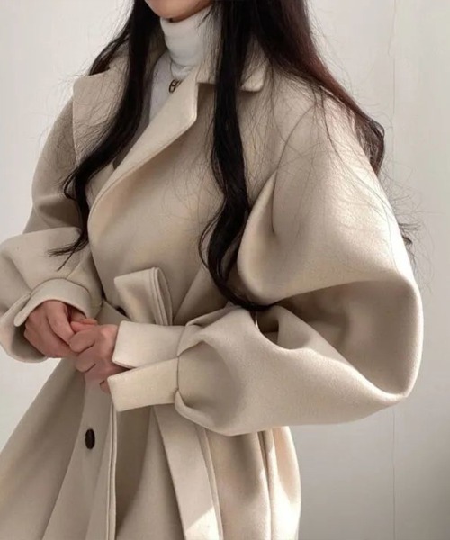 Flugge(フラッジー)の「テーラードコート(その他アウター・レディース・ベージュ/ブラック・LARGE/MEDIUM)」の4枚目の写真