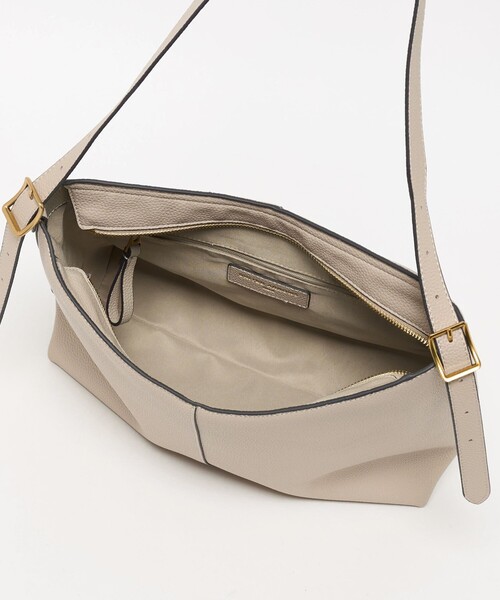 UNITED ARROWS（ユナイテッドアローズ）の「サイドバックル ワンショルダー バッグ（ショルダーバッグ・レディース・ベージュ/ブラック・FREE）」の14枚目の写真