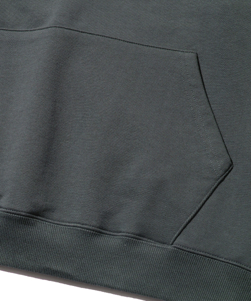 BROWNBREATH(ブラウンブレス)の「TAG HOODIE - DARK GREEN(パーカー・レディース・その他・L/M/S/XL)」の6枚目の写真