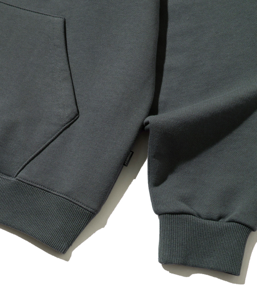 BROWNBREATH(ブラウンブレス)の「TAG HOODIE - DARK GREEN(パーカー・レディース・その他・L/M/S/XL)」の7枚目の写真
