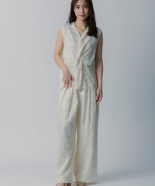 AJUGA.（アジュガ）の「箔プリントタックパンツ（その他パンツ・レディース・ライトイエロー・FREE）」の8枚目の写真