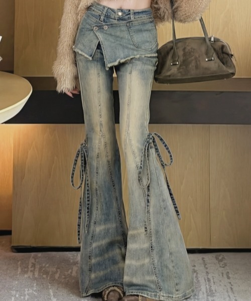 gossip！ロサンゼルス（ゴシップロサンゼルス）の「【Y2Kガーリー】フェイクレイヤード フレア デニムパンツ（デニムパンツ・レディース・ライトブルー・M/S）」の6枚目の写真