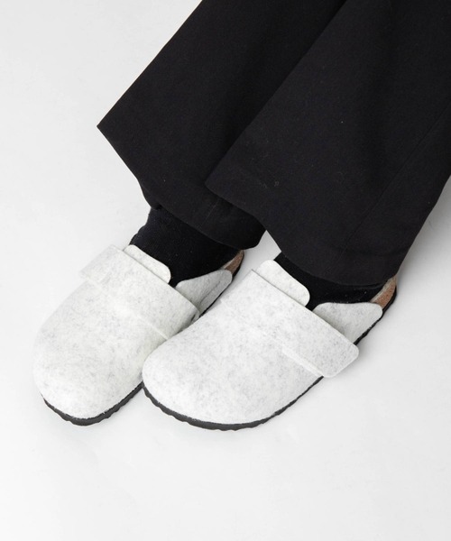 BIRKENSTOCK(ビルケンシュトック)の「BIRKENSTOCK LOMA FELT ビルケンシュトック ロマ フェルト サンダル(サンダル・レディース・グレー系1/アイボリー・37/36/39)」の1枚目の写真