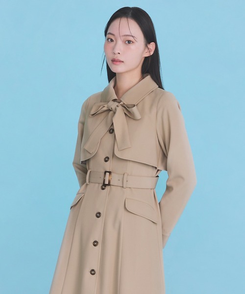 REDYAZEL（レディアゼル）の「2WAYレイヤードライクリボントレンチコート（トレンチコート・レディース・ベージュ/サックスブルー/オフホワイト・MEDIUM/SMALL）」の5枚目の写真