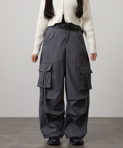 .WORKS（ドットワークス）の「.worksスタッズベルト付カーゴパンツ（カーゴパンツ・レディース・ダークグレー/ブラック/アイボリー/ピンク・M）」の9枚目の写真