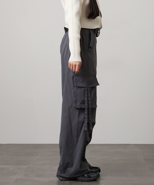 .WORKS（ドットワークス）の「.worksスタッズベルト付カーゴパンツ（カーゴパンツ・レディース・ダークグレー/ブラック/アイボリー/ピンク・M）」の10枚目の写真