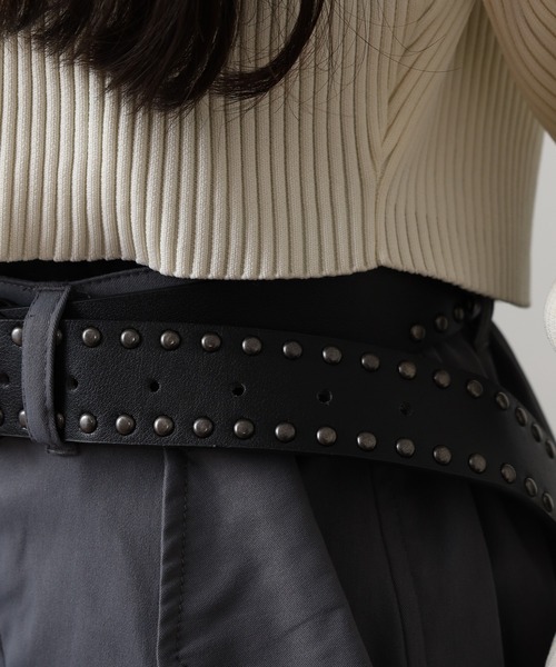 .WORKS（ドットワークス）の「.worksスタッズベルト付カーゴパンツ（カーゴパンツ・レディース・ダークグレー/ブラック/アイボリー/ピンク・M）」の6枚目の写真