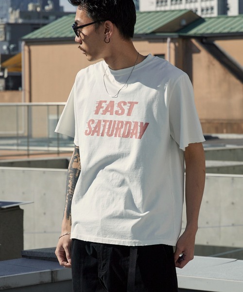 REMI RELIEF（レミレリーフ）の「REMI RELIEF/レミレリーフ SP加工 New Fit-T(FAST SATURDAY) 天竺 ヴィンテージTシャツ 2026年春夏（Tシャツ/カットソー・メンズ・オフホワイト/ブラック・M/L/XL）」の7枚目の写真