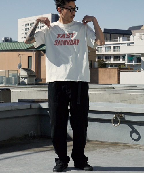 REMI RELIEF（レミレリーフ）の「REMI RELIEF/レミレリーフ SP加工 New Fit-T(FAST SATURDAY) 天竺 ヴィンテージTシャツ 2026年春夏（Tシャツ/カットソー・メンズ・オフホワイト/ブラック・M/L/XL）」の13枚目の写真